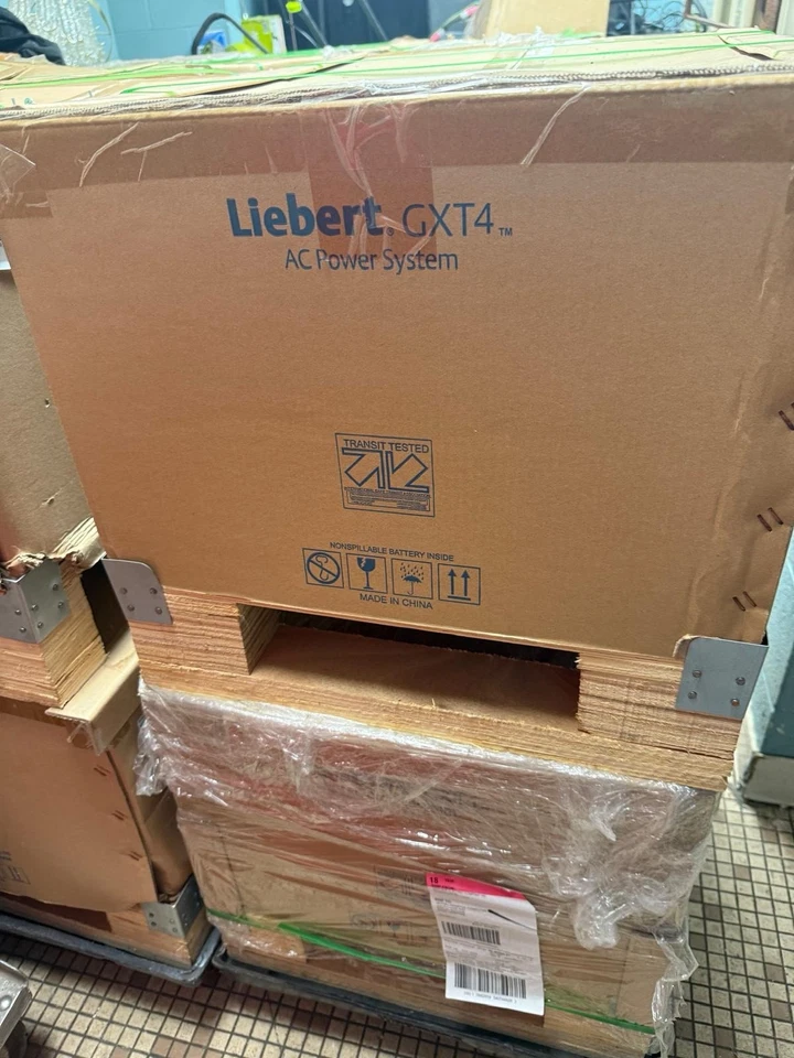 Emerson Liebert GXT4-6000RTL630 6000VA/4200W Rack/Torre Doble Conversión 208-240V Foto 2 de 4