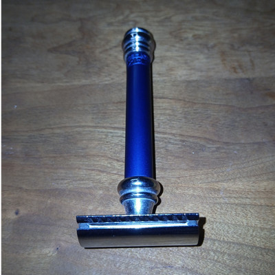Merkur C38 S EngraveMade In Germany Blue Handle Metal Double Edge Safety Razor