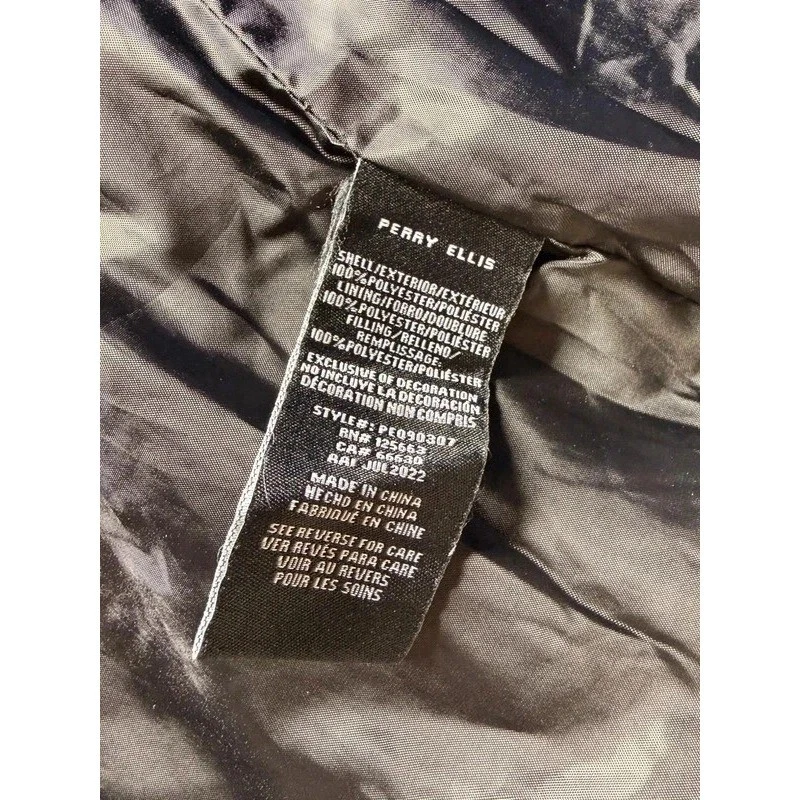 Perry Ellis Portfolio Men's Hooded Puffer Jacket - product detail image 6