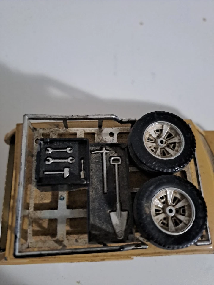 Modellino Range Rover Burago 1/24 - Immagine 3 di 4
