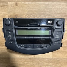 Toyota OEM AM/FM radio with single disc CD player, 2010-2011 Toyota RAV4