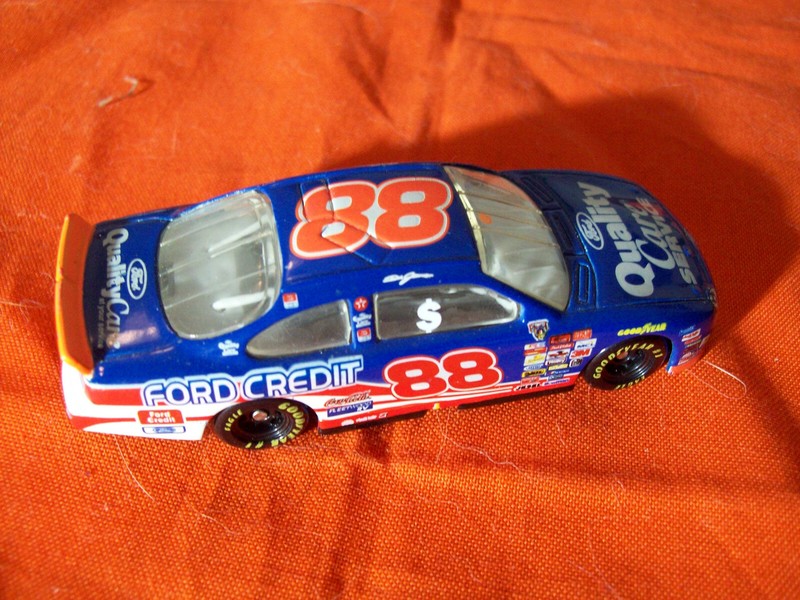 DALE JARRETT #88 FQC NO BULL PRE-OWNED  WINNERS CIRCLE FORD TAURUS 1/64 scale