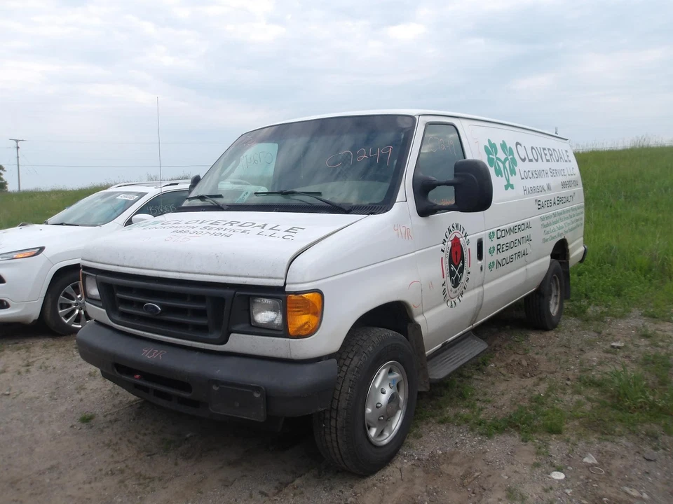 Used Front Right Seat Front fits: 2004 Ford E350 VAN bucket cloth manual Front R Foto 2 de 4
