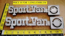 (1) CHEVROLET SPORT VAN CIRCA '81 FENDER EMBLEM 14021567 (4080}