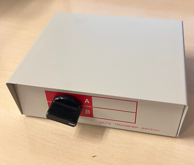 Kentek DB9 Female 2 Way Manual Data Switch Box RS-232 D-Sub 9Pin I/O Rotary Dail