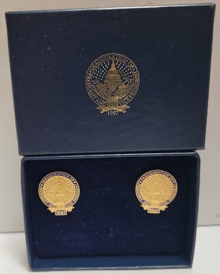 1997 INAUGURATION OF PRESIDENT CLINTON AND VICE PRESIDENT GORE CUFF LINKS W/BOX