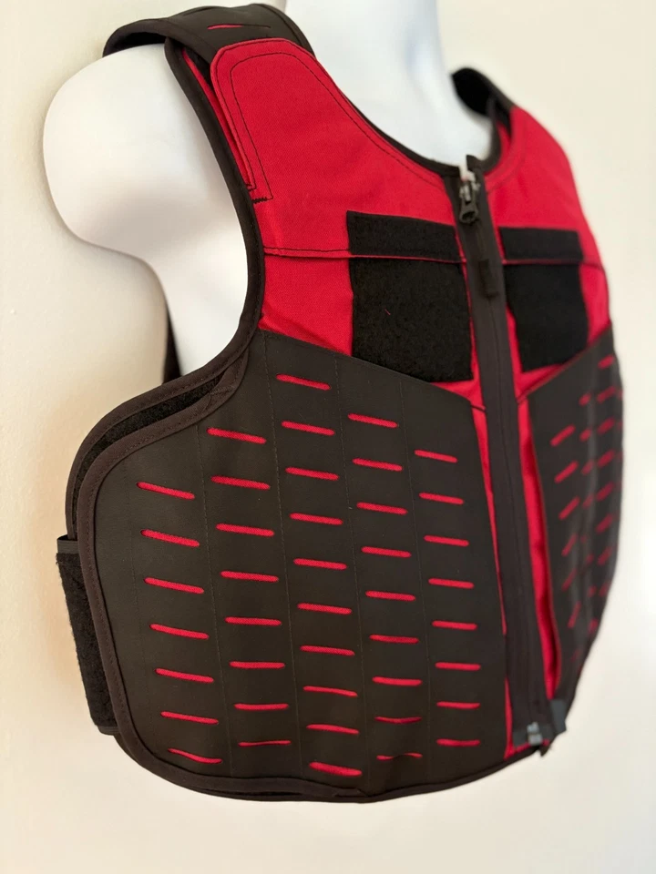 SAFARILAND Male V1 Overt Armor Carrier Front Open Small 2013-2015 Red Webless - Image 2 of 4