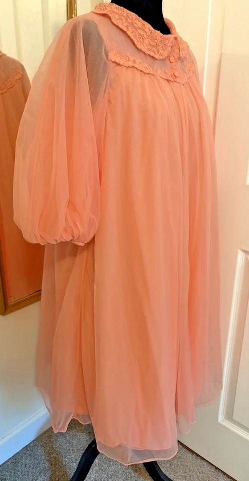 Vintage Gossard Artemis Coral Pink Peignoir Chiffon Nightgown & Robe Set Small - Image 2 of 4
