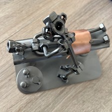 Schraubenmännchen Masseur Neu