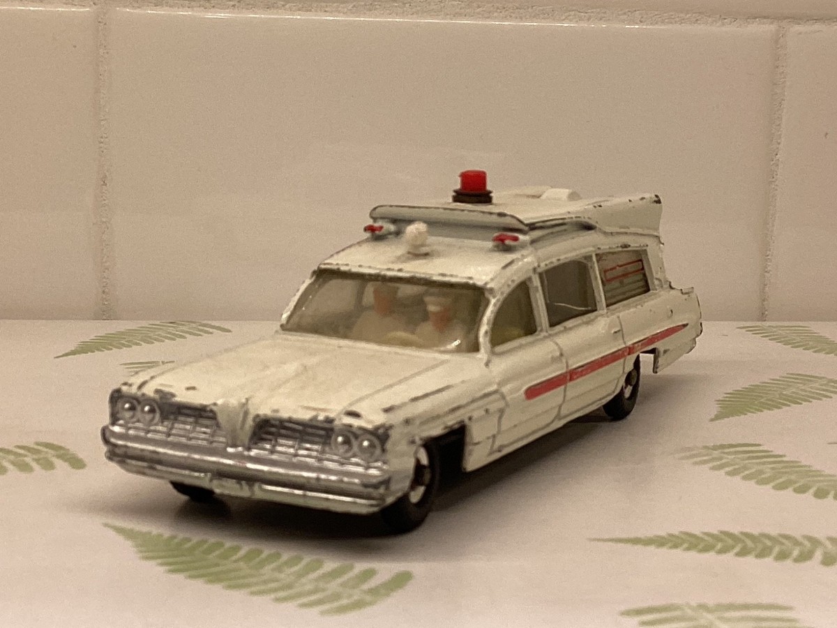 DINKY TOYS 263 Superior Criterion Ambulance Boite Copie Vide EUR 6,00 - FR