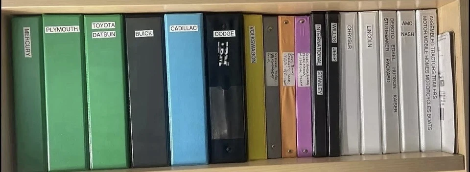 Ford, Chevy, Buick, Cadillac, Olds, Harley, International, Mopar, GM, títulos Foto 2 de 4