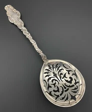 Antique Durgin Watteau Sterling Silver Pierced Bowl Pea Ice Server Serving Spoon