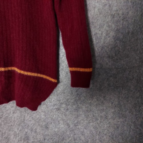 Harry Potter 100% Wool Sweater XS Official Wizarding World Gryffindor Quidditch - Picture 10 of 13