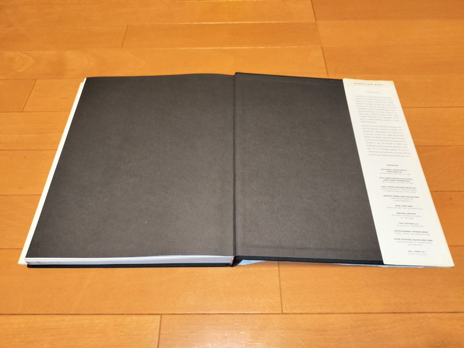 GRAPHIS NEW MEDIA 1: A COMPILATION OF NEW MEDIA DESIGN By Clement Mok 1996