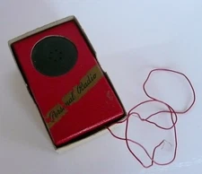 (B2) Crystal Portable Radio  Sheess Manufacturing 1940's - Rare