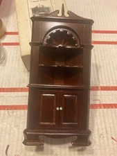 CONCORD DOLLHOUSE BEAUTIFUL DARK BURGUNDY MUSEUM CORNER CABINET #3054, NIB!