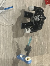 Used 76026 LEGO Justice League Gorilla Grodd Goes Bananas 97% Complete All Figs