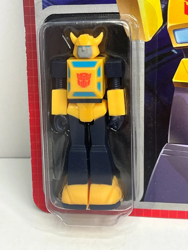 EXCLUSIVE SUPER7 TRANSFORMERS 1ST RELEASE BUMBLEBEE ACTION FIGURE MOC REACTION - Image 2 of 4