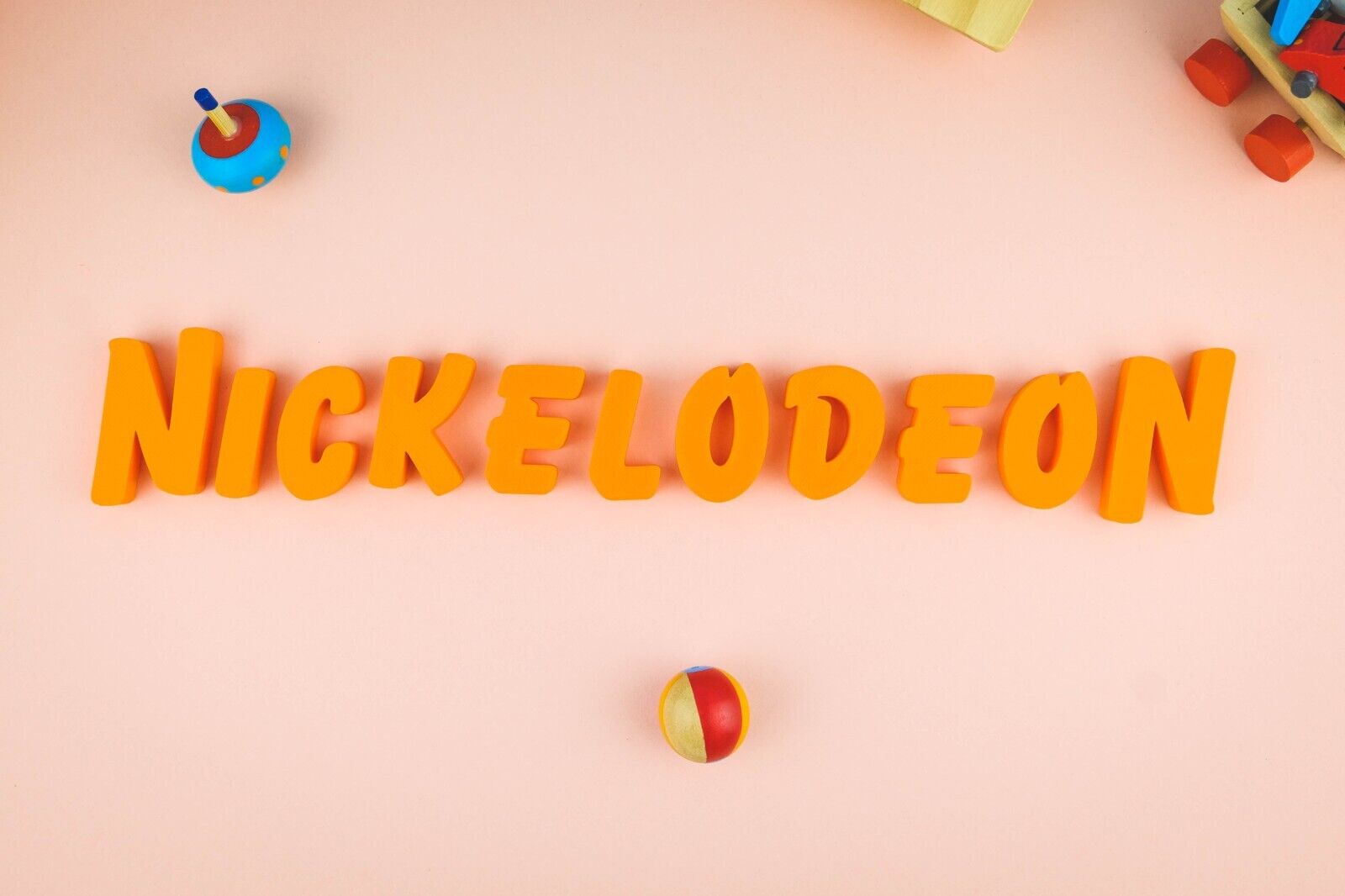 NICKELODEON​ 