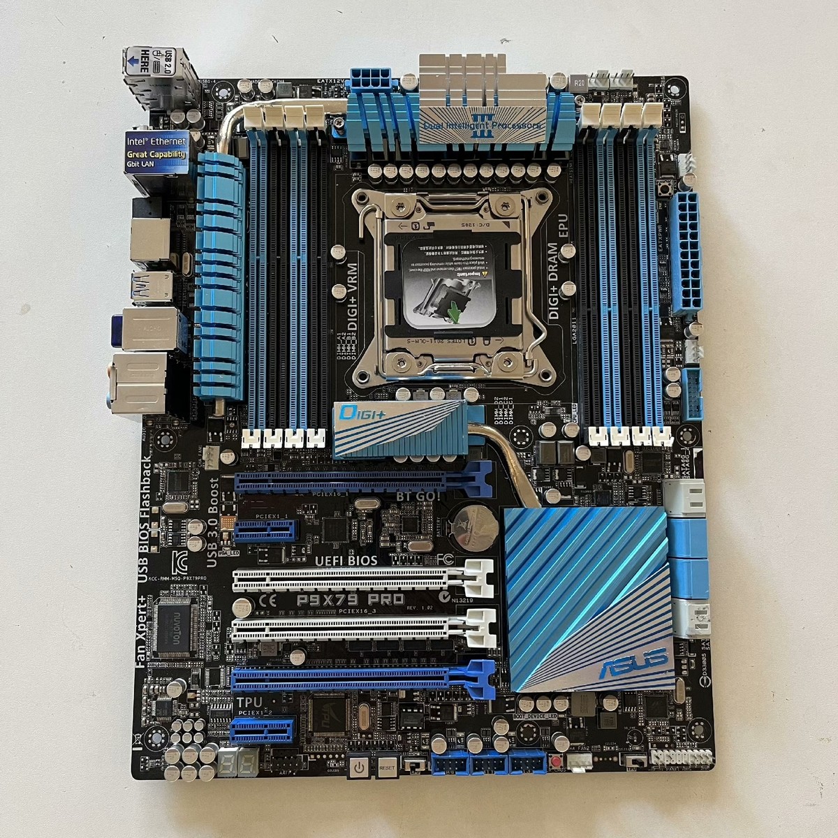 Asus P9x79 Asus Socket 2011 ASUS P9X79 LGA 2011 Intel X79 ATX