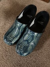 Dansko snakeskin shoes /38