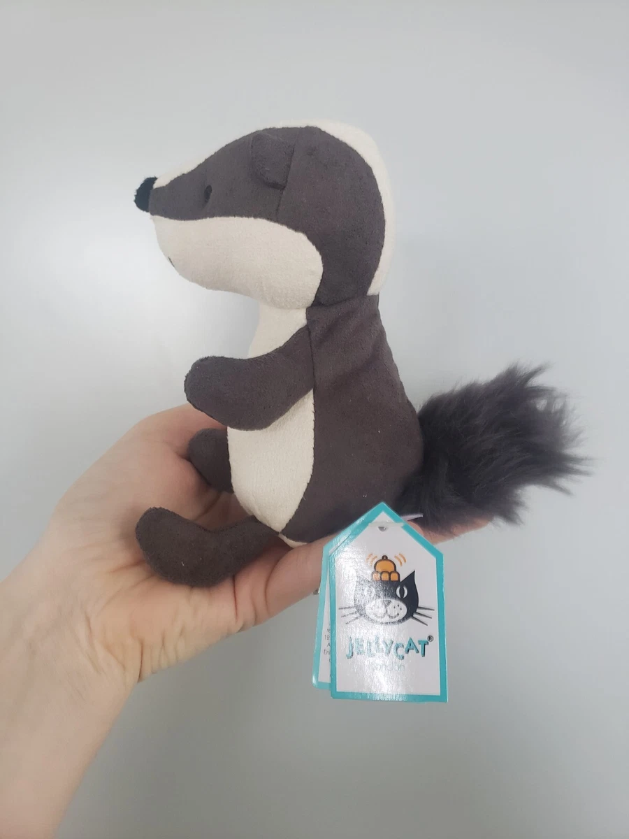 Jellycat skunk hotsell