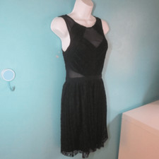 Guess Black Lace Cut Out Womens Size 2 Mini Sleeveless Dress Rear Zip Hand Wash