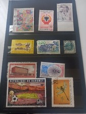 Timbres France et dautres pays collection de 56 timbres 