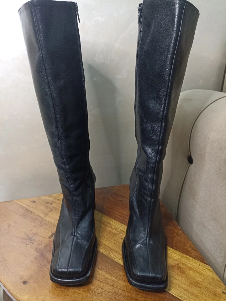 luichiny Spain BLACK LEATHER KNEE HIGH BOOTS 40 EU - Image 2 of 4
