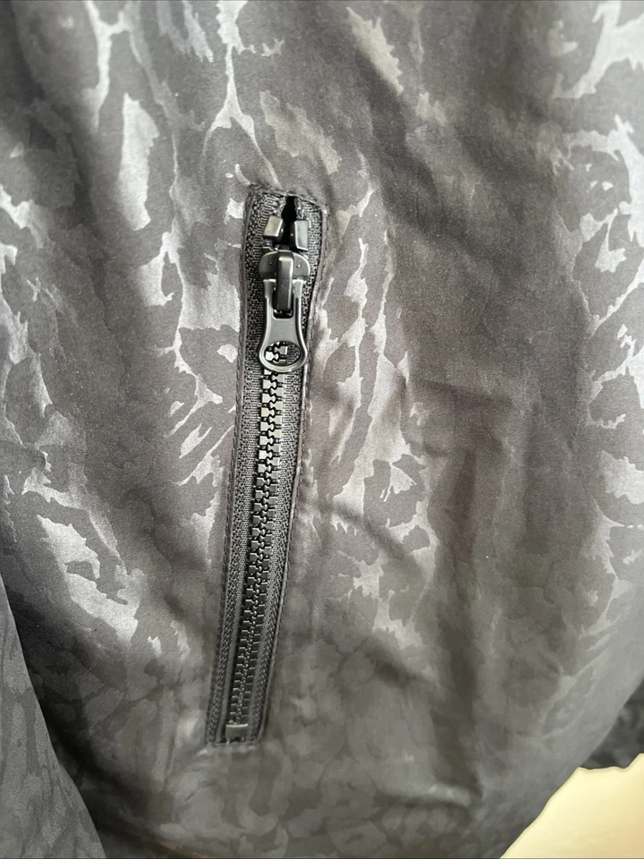 Zyia Active Women’s Black Leopard Hooded Windbreaker Jacket, Zip Pockets, Medium - Image 3 of 4