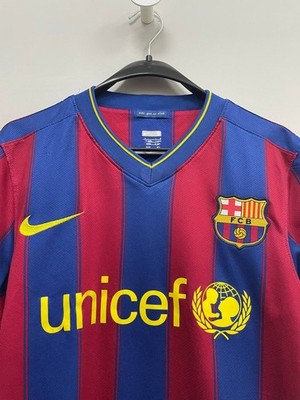 FC Barcelona 2010/2011 Home Football Shirt Soccer Jersey #6 Xavi