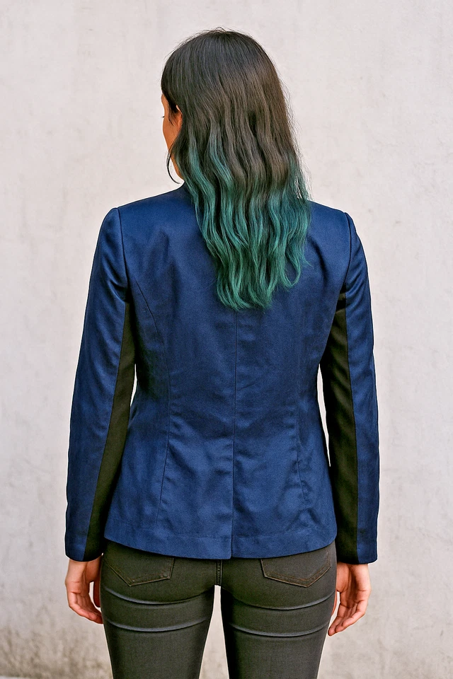 VTG L.A.M.B. Gwen Stefani Navy Blue Silk Tuxedo Blazer SZ 2 100% Silk Satin Trim - Image 2 of 4