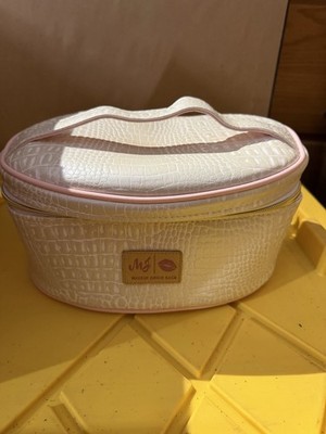 Make Up Junkie White Vanity Medium Carrying Case
