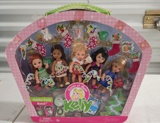 2006 Barbie Sister Of Barbie Kelly Holiday Party Bunch Doll Set J9110