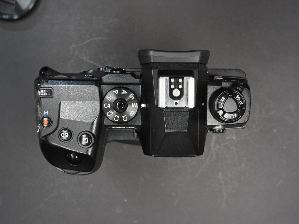 Olympus OM-D E-M1X +ca. 5   Tsd. Auslösungen + TOP - Bild 3 von 4