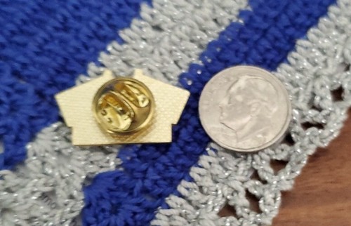 Lee Memorial Blood Center Flag Pin - Picture 4 of 6