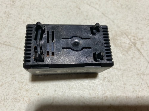 2x Hoffmann 01144.9-00 Thermostat Controller 15A(2) AC120V/10A(2) AC250V, NOS - Picture 7 of 9