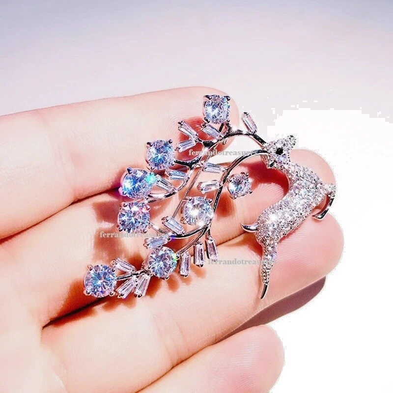 Reindeer AAA+ Cubic Zirconia Handset Brooch Pin  Black & Gold Velvet Bag - Image 2 of 4