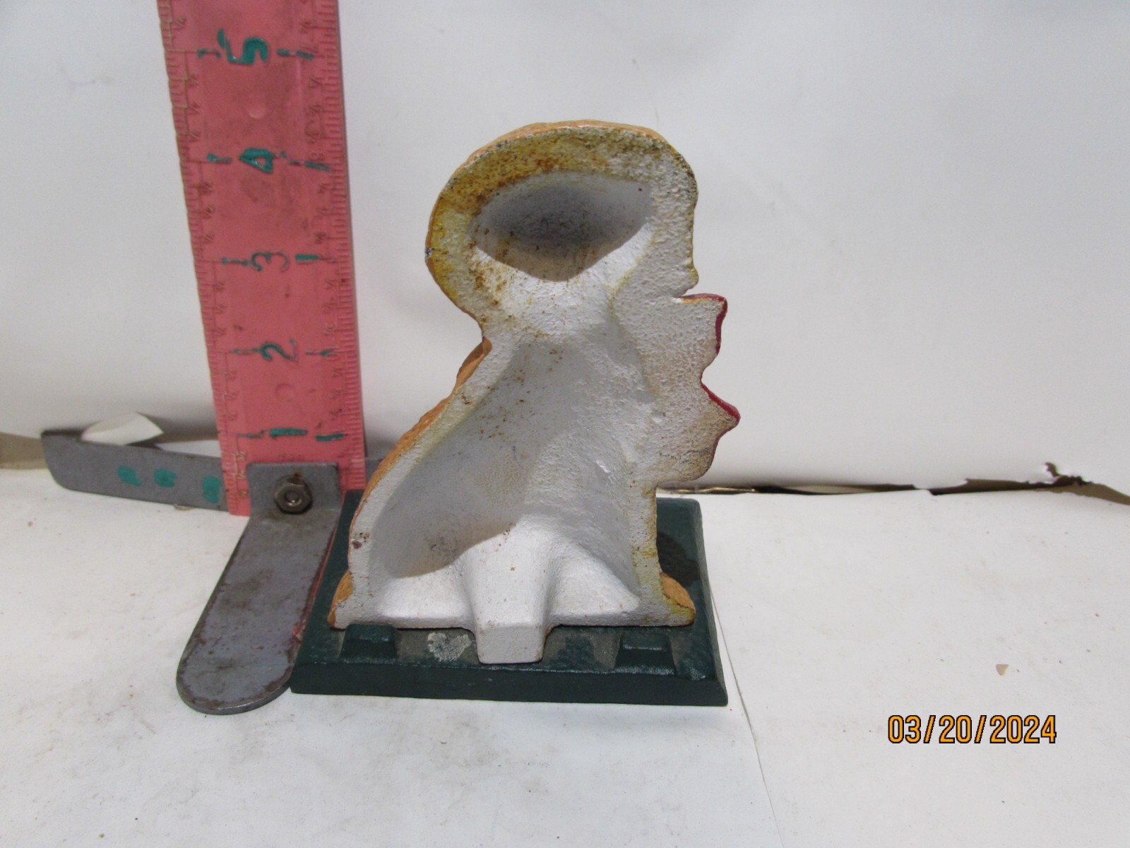 Cast Iron Golden Retriever Stocking HolderDog Red Bow Stocking Hanger 4