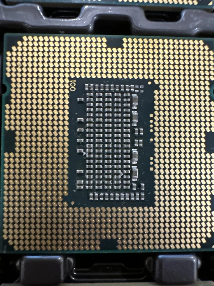 CPU de escritorio Intel Core i7-870 SLBJG 2,93 GHz (Turbo 3,60 GHz) 8M 4 núcleos LGA-1156 Foto 2 de 3