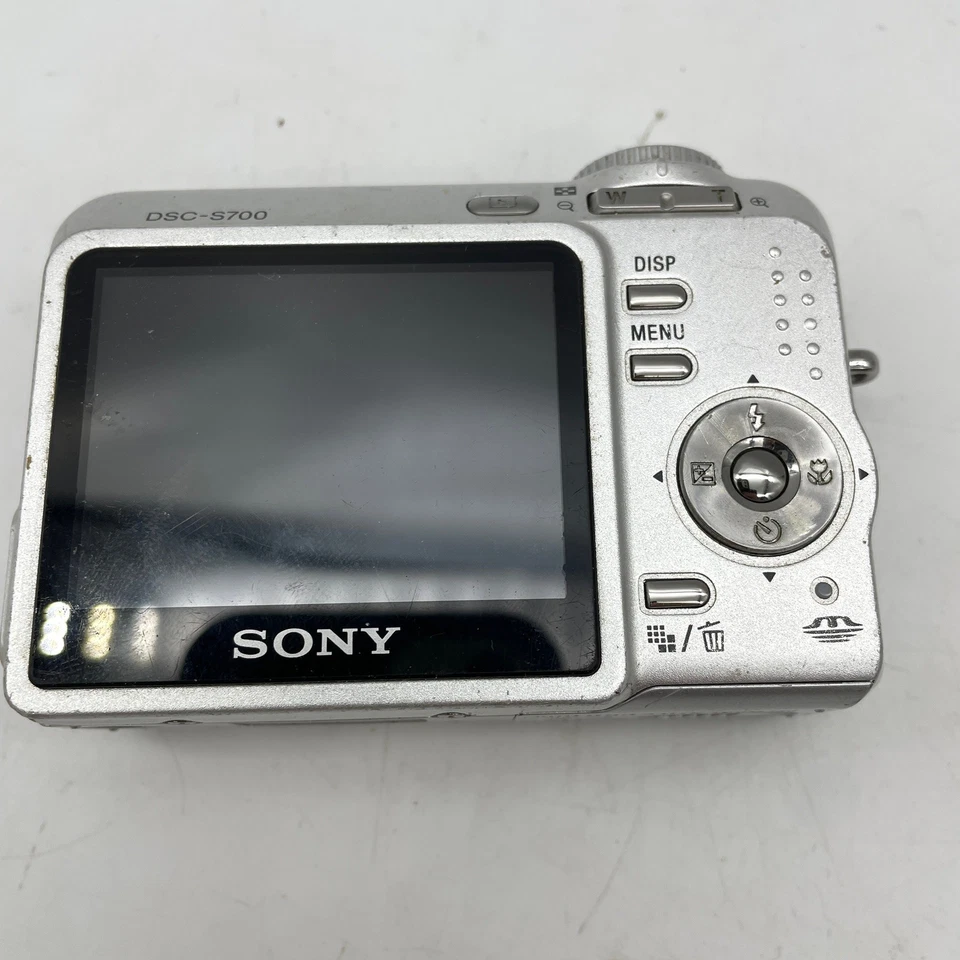 Sony Cyber-shot DSC-S700 7.2MP Digital Camera - Silver -Parts/Repair - Image 2 of 4