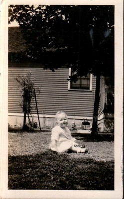 Vintage Antique Black & White Photograph Baby Outdoor Portrait USA