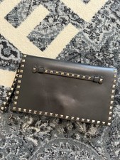 VALENTINO GARAVANI Nappa Rockstud Wristlet Clutch Black