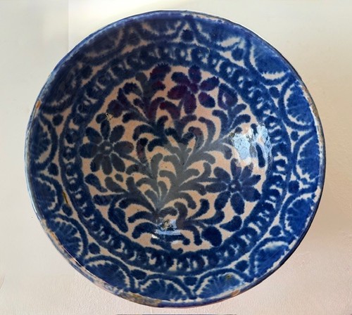 Antique Fajalauza bowl (6 inch lebrillo, Spain ), blue and white flower motif