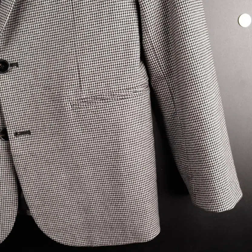 Gucci Checked Pattern Jacket Excellent Condition - image 4