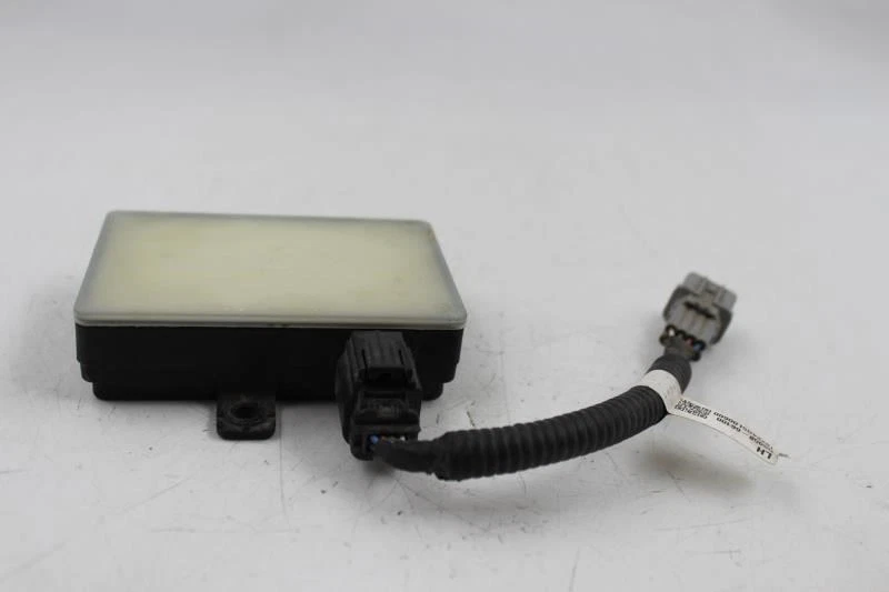 Sensor de radar punto ciego trasero KIA NIRO 2017-2019 OEM #14960 Foto 4 de 4