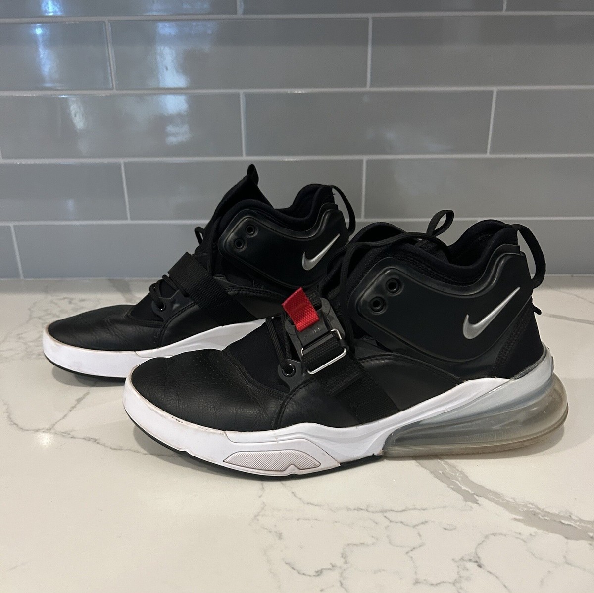 air force 270 black white