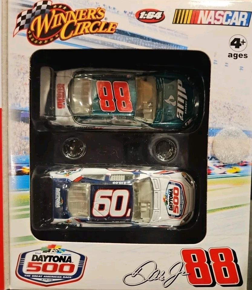 2 autos fundidos a presión Dale Junior # 60 / # 88 Winners Circle NASCAR 1/64 DAYTONA  Foto 2 de 4