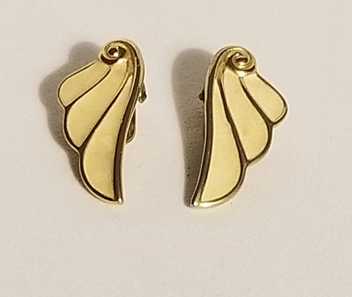 Snap back earrings sale