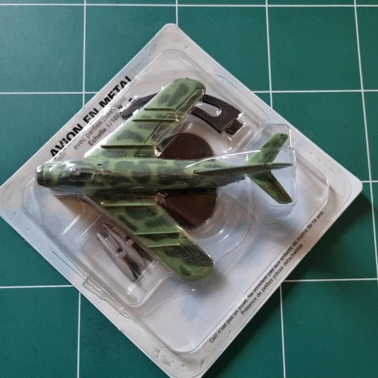 COLLECTION AVIONS DE COMBAT - Ed. ATLAS / N° 8 / MIG-17 F "FRESCO" C ech. 1:100 - Photo 2/4